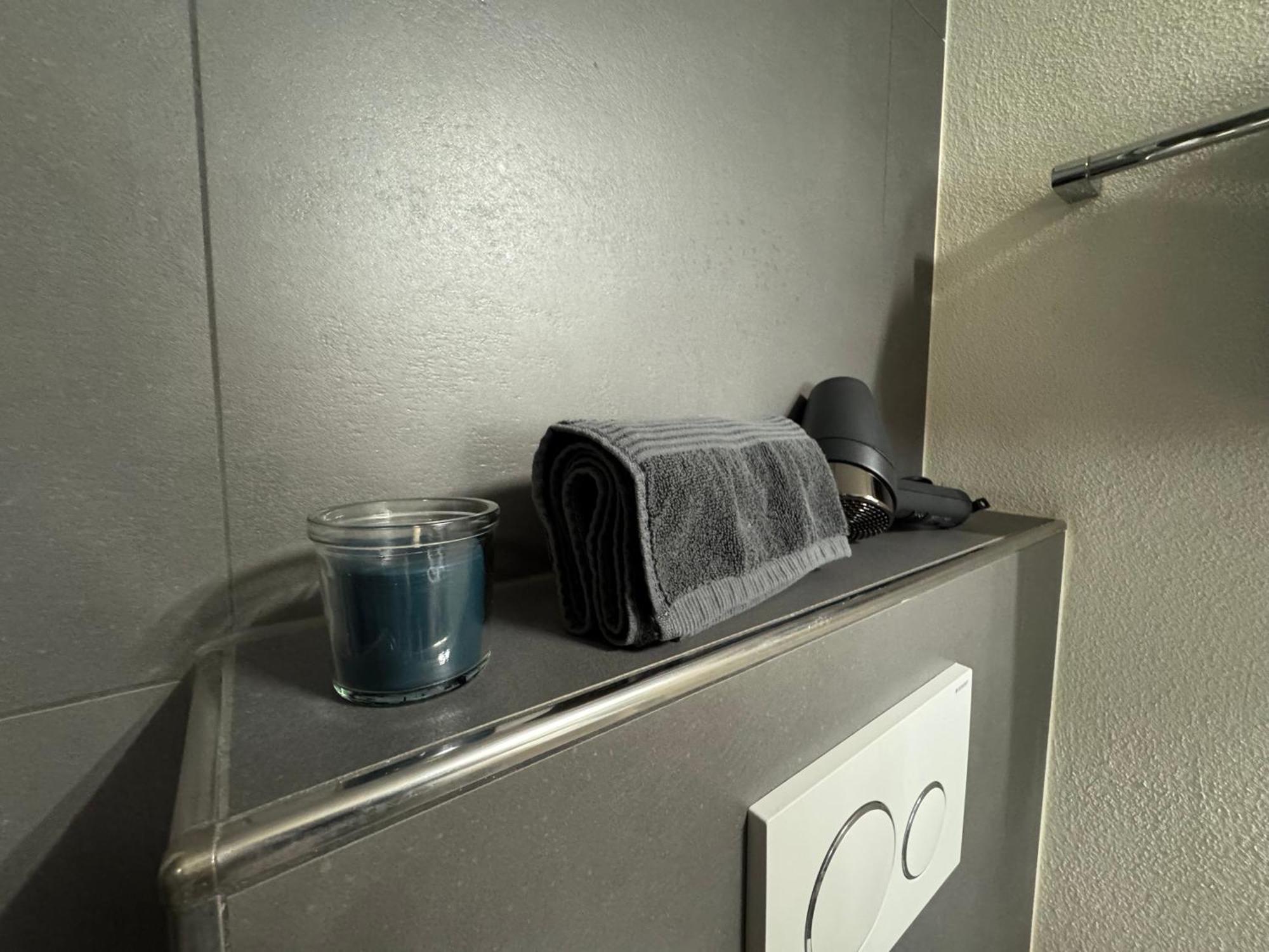 Appartement Au Rez-De-Chaussee En Vieille Ville De Porrentruy Exteriör bild